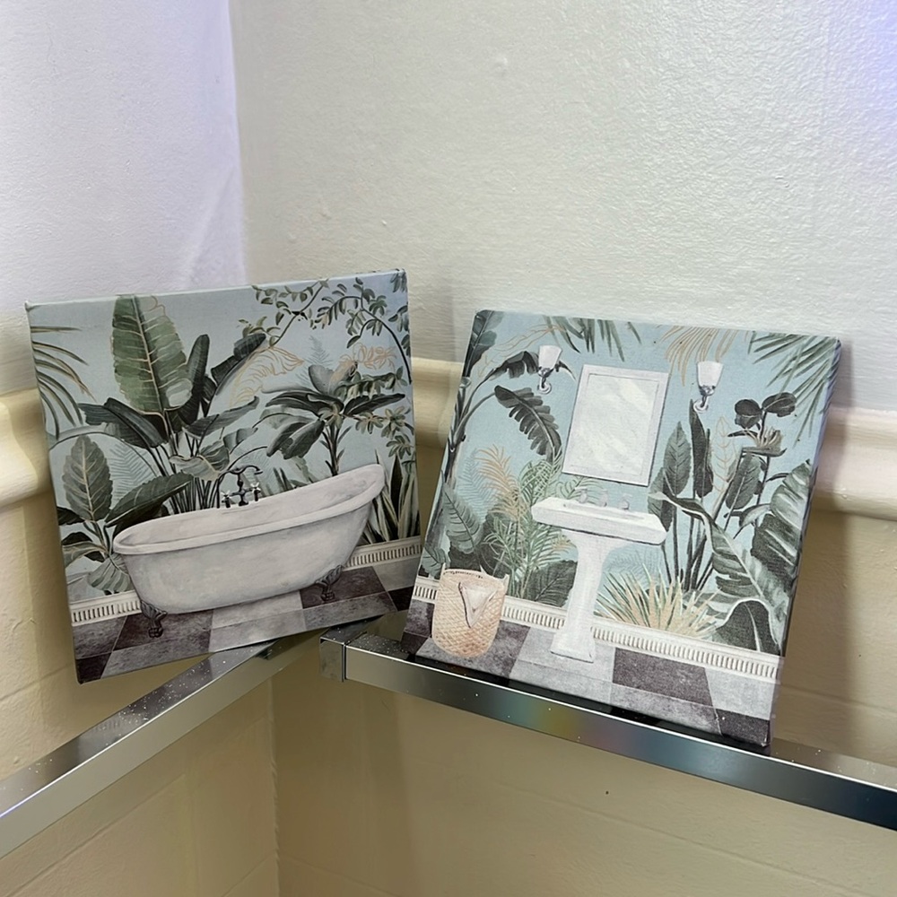 Bathroom decor
